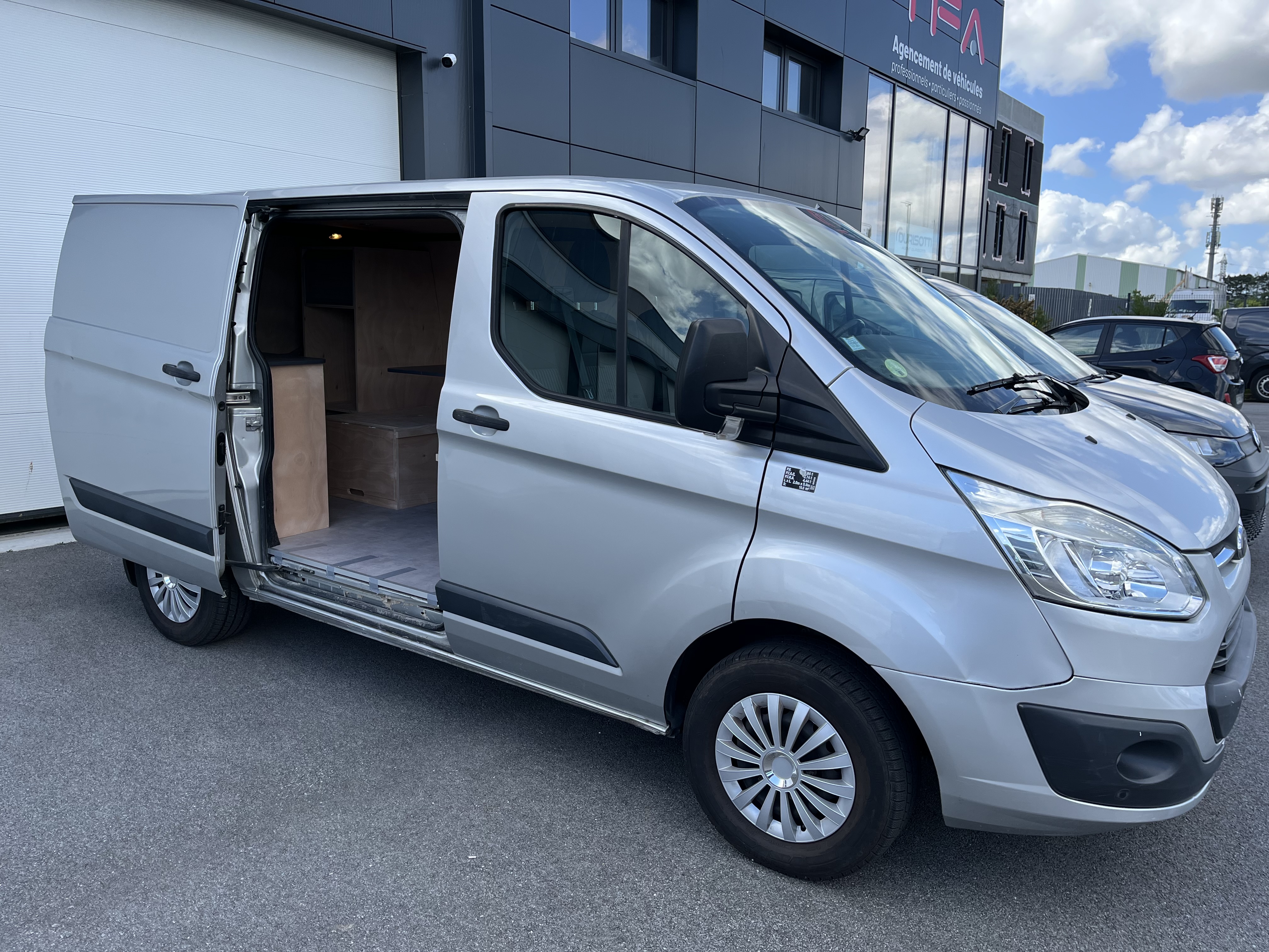 image from Ford Custom L1H1 - Plan en « U »